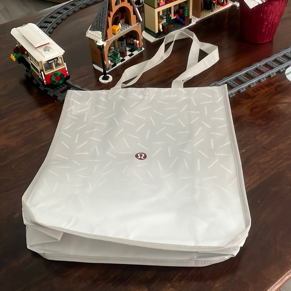 Brand New Lululemon signature tote